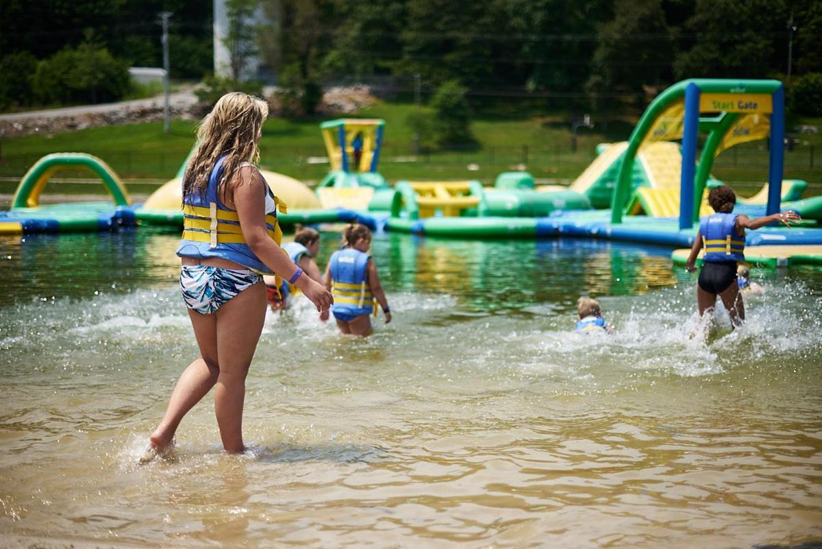 Jellystone Mammoth Cave Holiday home *